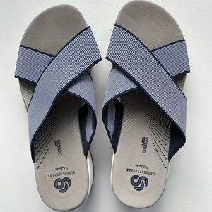Clarks Cloudsteppers Sandals